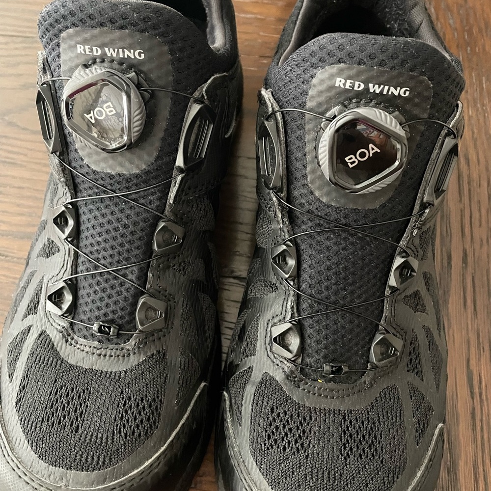 Steel toe shoes